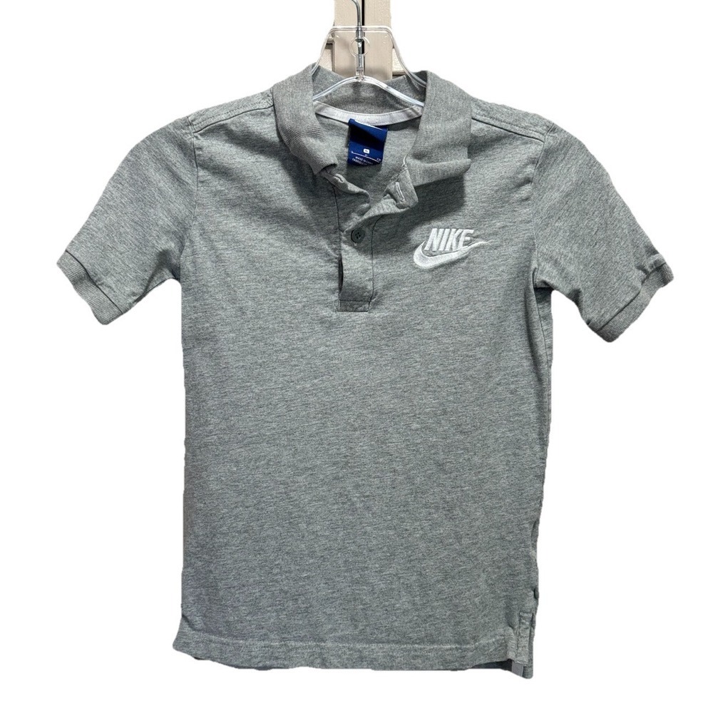 Nike Gray/White Logo Top‎ Size Small Short Sleeve Collared Embroidered Buttons